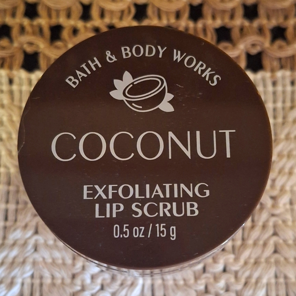 Bath & Body Works Coconut Lip Scrub
